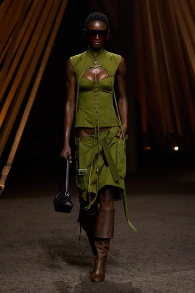 Look 31